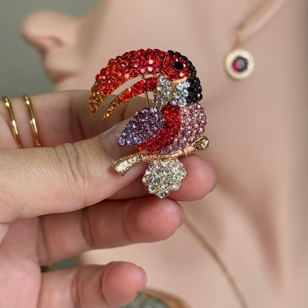 Chic Colorful Toucan Bird Brooch - Picture 3 of 6